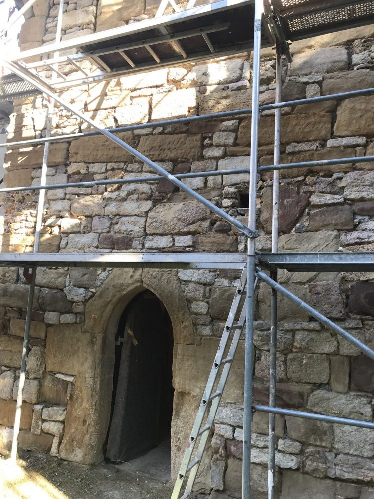 Das gestrahlte Mauerwerk - sauber und hell!